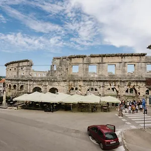 Appartement Anni, Pula