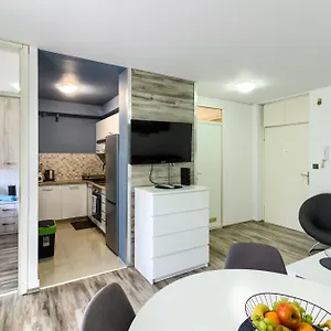 Апартаменты Lungomare, Пула