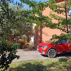 Helena Apartament