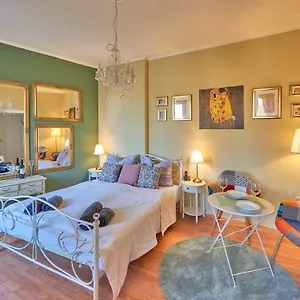 Old Romantic With Free Private Parking Pula