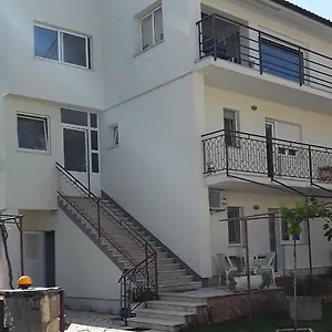Mirta Apartament